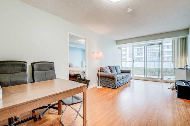1807 - 23 Hollywood Ave, Condo with 2 bedrooms, 2 bathrooms and 1 parking in Toronto ON | Image 23