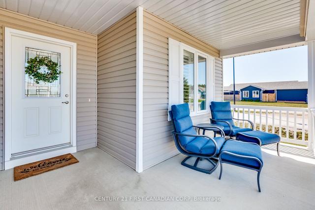 18 Windward Way N, House detached with 2 bedrooms, 2 bathrooms and 4 parking in Ashfield Colborne Wawanosh ON | Image 34