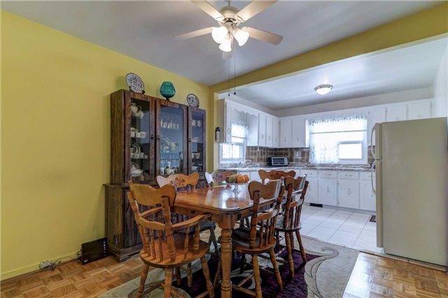 79 Montrose Ave, House semidetached with 3 bedrooms, 2 bathrooms and 2 parking in Toronto ON | Image 13