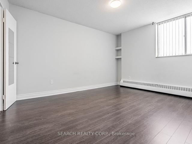2006 - 330 Dixon Rd, Condo with 2 bedrooms, 1 bathrooms and 1 parking in Toronto ON | Image 11