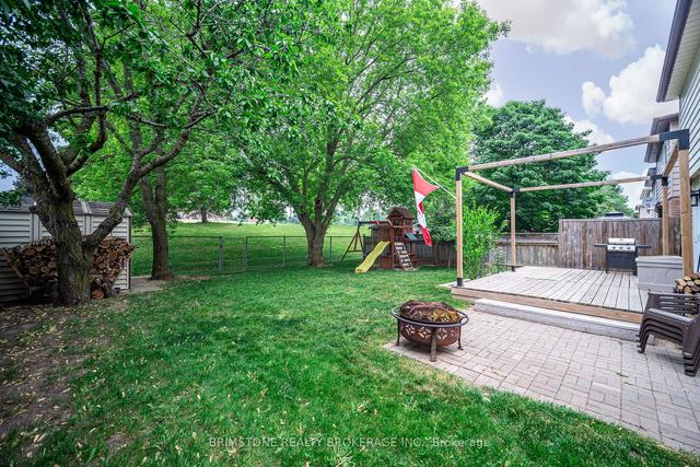 128 Garden Dr, House detached with 3 bedrooms, 2 bathrooms and 3 parking in Barrie ON | Image 27