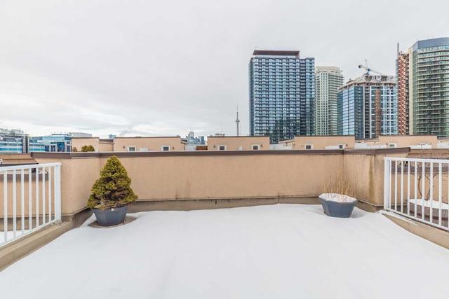 809 - 46 Western Battery Rd, Townhouse with 2 bedrooms, 2 bathrooms and 1 parking in Toronto ON | Image 15