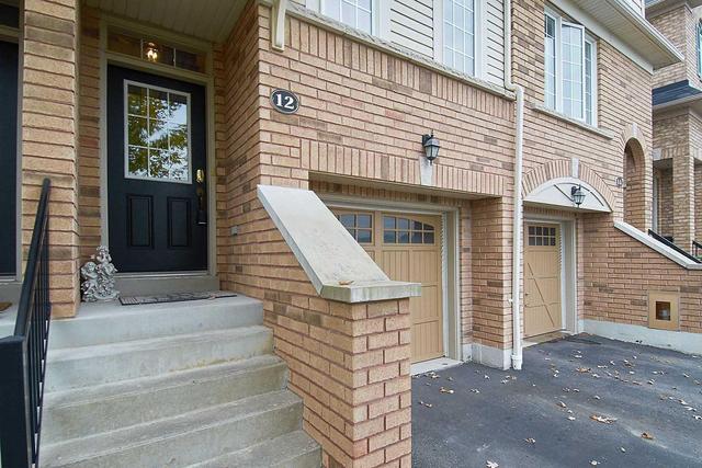 12 Lavan Lane, Townhouse with 3 bedrooms, 3 bathrooms and 1 parking in Ajax ON | Image 2