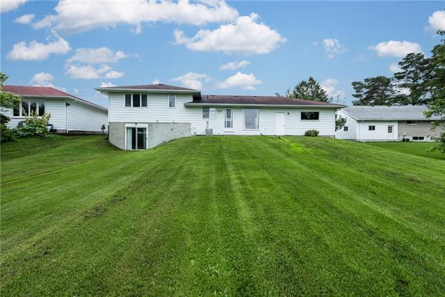 2164 Innisfil Beach Rd, House detached with 3 bedrooms, 2 bathrooms and 8 parking in Innisfil ON | Image 14