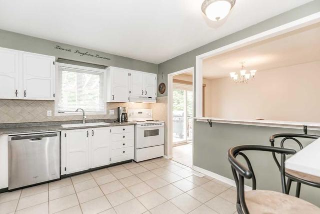 227 Nelson Cres, House detached with 2 bedrooms, 2 bathrooms and 4 parking in Innisfil ON | Image 4