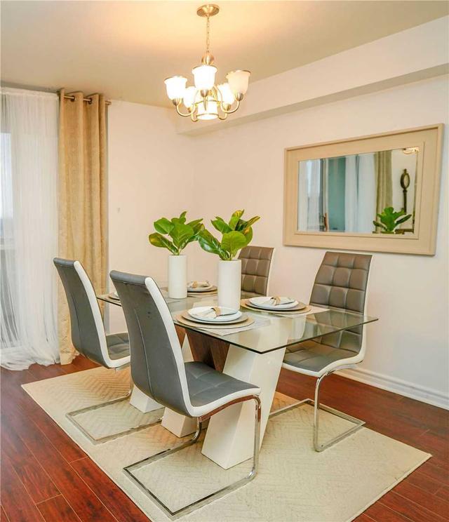 806 - 1 Massey Sq, Condo with 3 bedrooms, 2 bathrooms and 1 parking in Toronto ON | Image 27