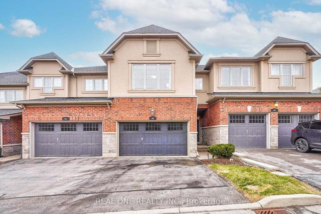 43 Oakhaven Pl, Townhouse with 3 bedrooms, 3 bathrooms and 3.5 parking in Hamilton ON | Image 1