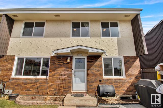 213 Roseland Vg Nw, House attached with 3 bedrooms, 1 bathrooms and null parking in Edmonton AB | Image 1