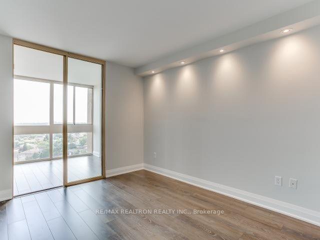 1809 - 131 Beecroft Ave, Condo with 2 bedrooms, 2 bathrooms and 1 parking in Toronto ON | Image 10
