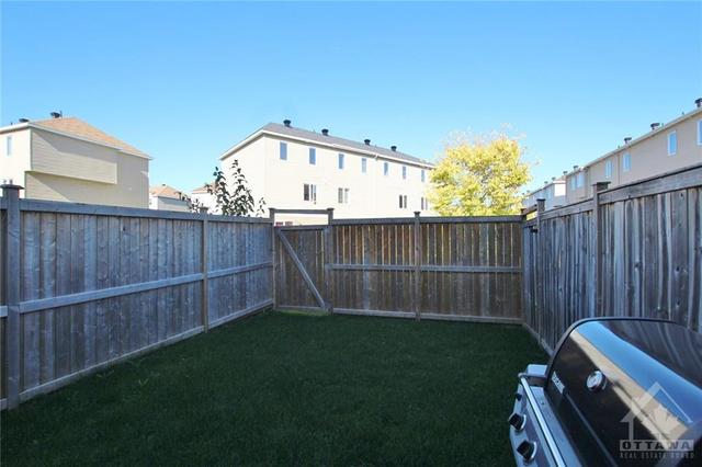 376 Moffatt Pond Court, Townhouse with 3 bedrooms, 4 bathrooms and 3 parking in Ottawa ON | Image 17