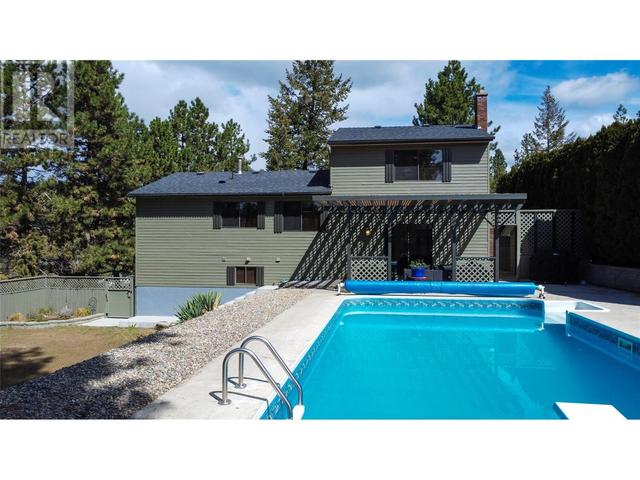 3999 Eastwood Court, House detached with 3 bedrooms, 2 bathrooms and 6 parking in Kelowna BC | Image 31