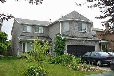 upper - 27 Canterbury Crt, House detached with 4 bedrooms, 3 bathrooms and 2 parking in Richmond Hill ON | Image 1