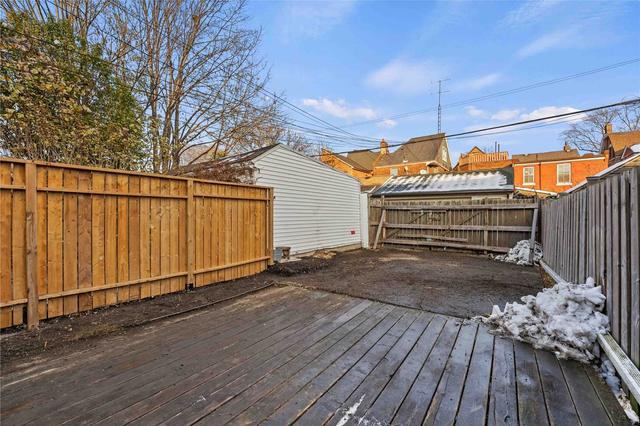 211 Shaw St, House semidetached with 3 bedrooms, 2 bathrooms and 2 parking in Toronto ON | Image 31