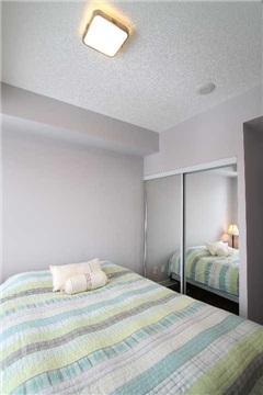 1213 - 260 Sackville St, Condo with 1 bedrooms, 2 bathrooms and 1 parking in Toronto ON | Image 10