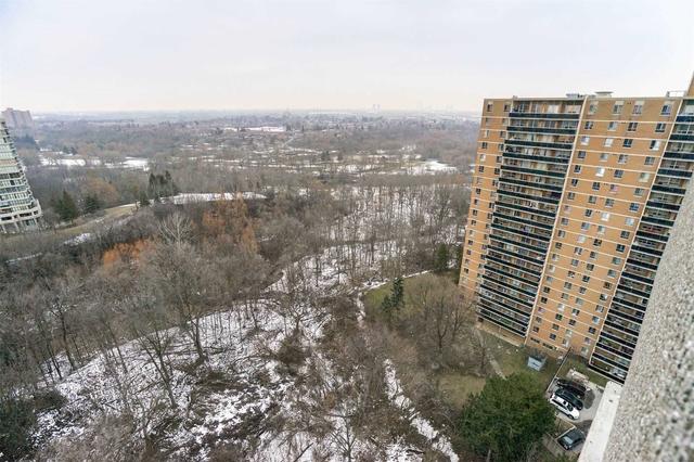 1811 - 40 Panorama Crt, Condo with 3 bedrooms, 2 bathrooms and 1 parking in Toronto ON | Image 16