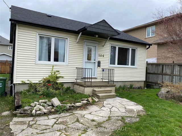 106 Eleanor Ave, House detached with 2 bedrooms, 2 bathrooms and 4 parking in Hamilton ON | Image 1