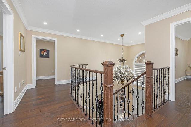 73 Louvain Dr, House detached with 4 bedrooms, 4 bathrooms and 7 parking in Brampton ON | Image 11