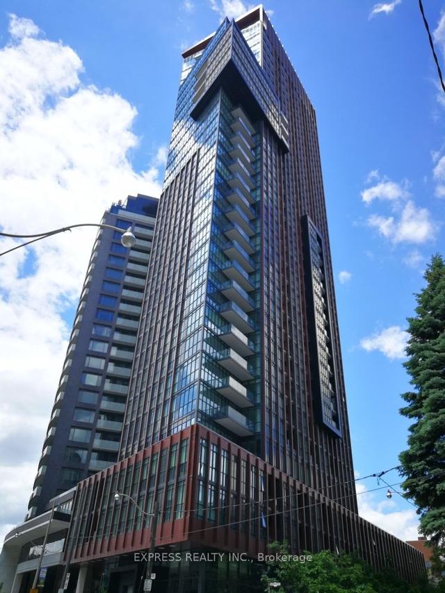 1506 - 32 Davenport Rd, Condo with 2 bedrooms, 2 bathrooms and 1 parking in Toronto ON | Image 8