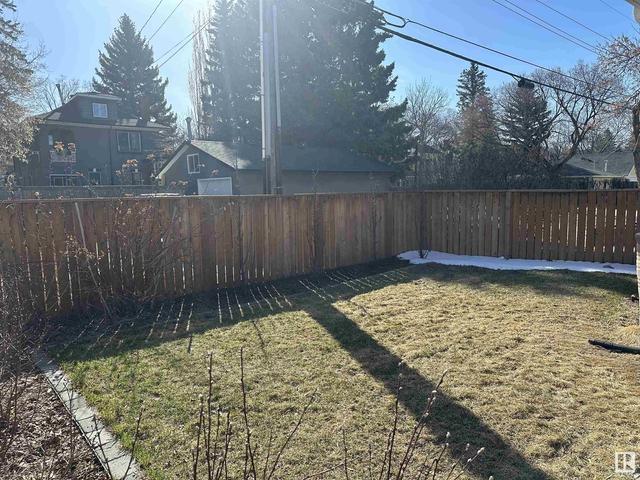 12618 109 Av Nw, House semidetached with 3 bedrooms, 3 bathrooms and null parking in Edmonton AB | Image 35