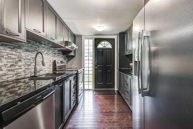 75 Chambers Ave, House semidetached with 3 bedrooms, 2 bathrooms and 0 parking in Toronto ON | Image 7