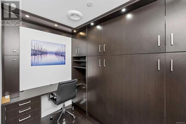 Den/office with custom Murphy Bed | Image 21