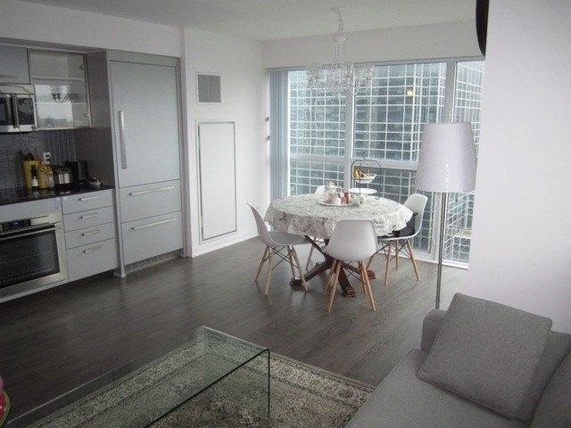 1012 - 5162 Yonge St, Condo with 2 bedrooms, 2 bathrooms and 1 parking in Toronto ON | Image 2