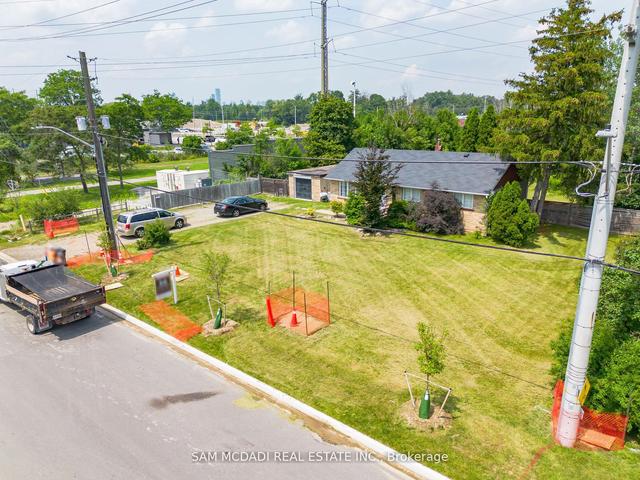 1561 Indian Grve, House detached with 3 bedrooms, 1 bathrooms and 11 parking in Mississauga ON | Image 10