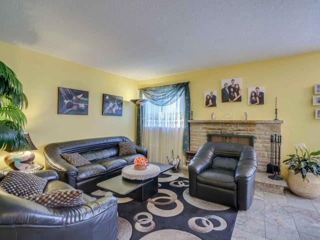 29 Silversted Dr, House attached with 4 bedrooms, 4 bathrooms and 4 parking in Toronto ON | Image 5
