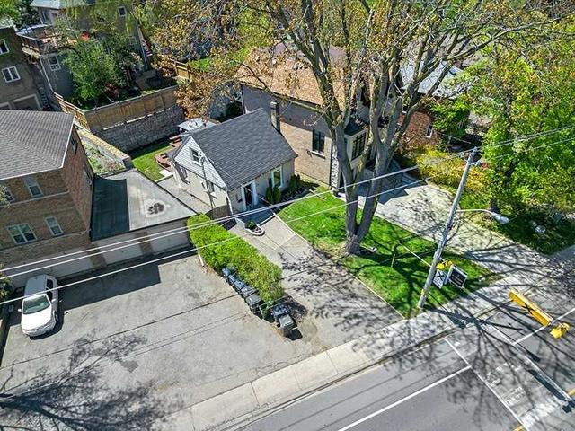 50 South Kingsway, House detached with 3 bedrooms, 2 bathrooms and 4 parking in Toronto ON | Image 30