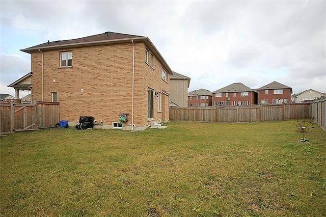 96 Stoyell Dr, House detached with 3 bedrooms, 3 bathrooms and 2 parking in Richmond Hill ON | Image 18