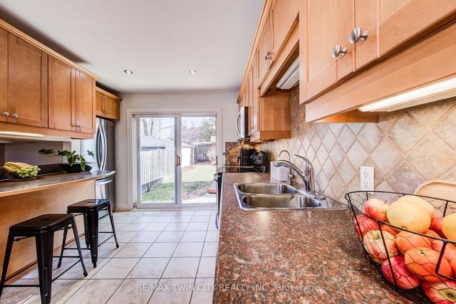 63 Arnold St, House detached with 2 bedrooms, 2 bathrooms and 7 parking in Kitchener ON | Image 39