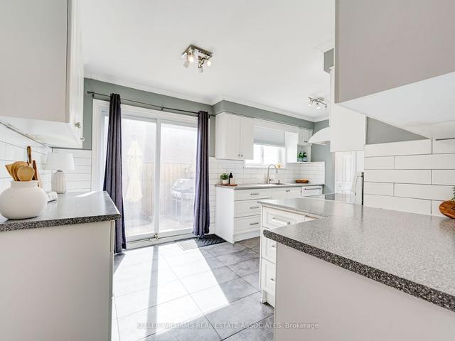 27 Flowertown Ave, House semidetached with 4 bedrooms, 2 bathrooms and 5 parking in Brampton ON | Image 5