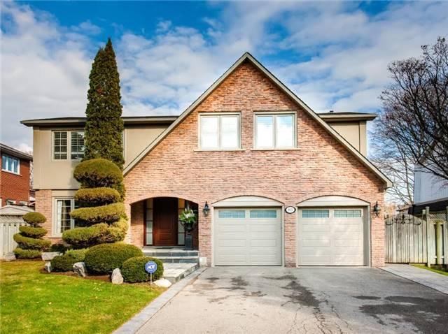 855 Silver Birch Tr, House detached with 4 bedrooms, 4 bathrooms and 4 parking in Mississauga ON | Image 1