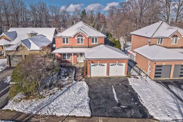 184 Taylor Dr, House detached with 3 bedrooms, 3 bathrooms and 4 parking in Barrie ON | Image 1