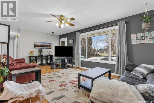 21 Birch Drive, House detached with 5 bedrooms, 2 bathrooms and null parking in Birch Hills SK | Image 7