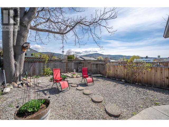 1298 Government Street, House detached with 3 bedrooms, 1 bathrooms and 1 parking in Penticton BC | Image 37