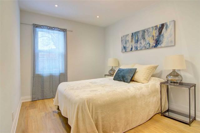 1409 Woodbine Ave W, House detached with 2 bedrooms, 2 bathrooms and 2 parking in Toronto ON | Image 13