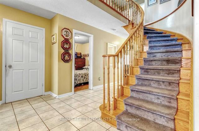 3 Fincham Ave E, Home with 4 bedrooms, 3 bathrooms and 5 parking in Brampton ON | Image 26