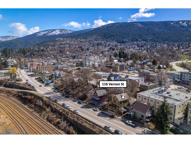 116 Vernon Street, Home with 0 bedrooms, 0 bathrooms and null parking in Nelson BC | Image 32