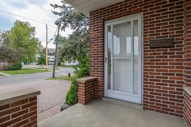 88 Pemberton Ave, House detached with 3 bedrooms, 2 bathrooms and 3 parking in Toronto ON | Image 15