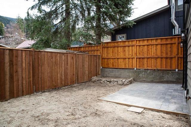 922 Sixth Street, House detached with 3 bedrooms, 2 bathrooms and 3 parking in Nelson BC | Image 55