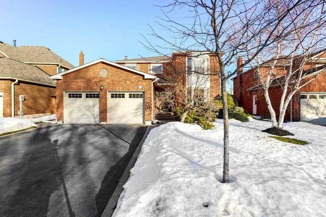 1240 Valleybrook Dr, House detached with 4 bedrooms, 3 bathrooms and 4 parking in Oakville ON | Image 35