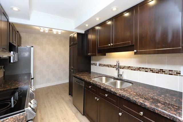 1502 - 820 Burnhamthorpe Rd, Condo with 3 bedrooms, 2 bathrooms and 1 parking in Toronto ON | Image 26