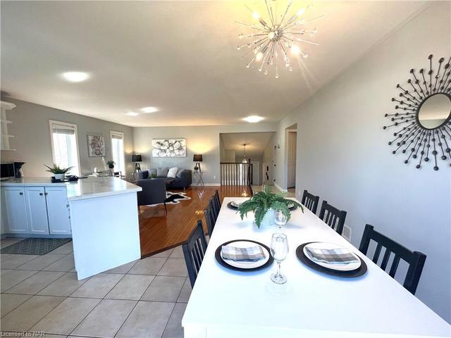 8211 Spring Blossom Drive, House detached with 5 bedrooms, 3 bathrooms and 5 parking in Niagara Falls ON | Image 37