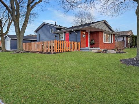 3 Leduc Street, House detached with 3 bedrooms, 2 bathrooms and 2 parking in Hamilton ON | Card Image