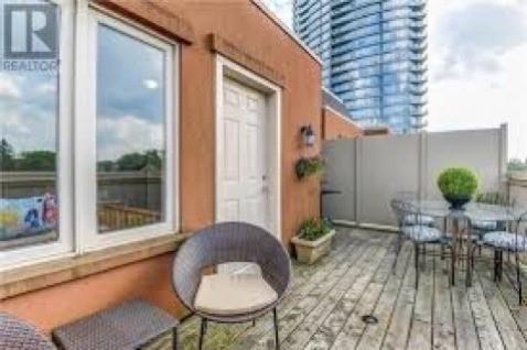 Th27 - 93 The Queensway Ave, Townhouse with 2 bedrooms, 2 bathrooms and 1 parking in Toronto ON | Image 6