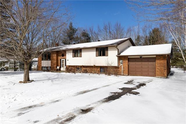 69 Westvale Drive, House detached with 4 bedrooms, 3 bathrooms and 5 parking in Bracebridge ON | Image 2