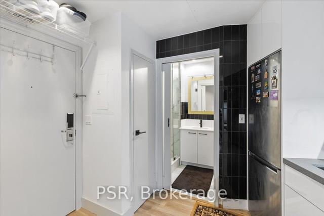 2402 - 1 King St W, Condo with 0 bedrooms, 1 bathrooms and 0 parking in Toronto ON | Image 22