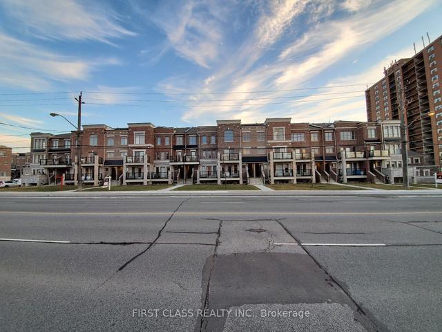 212 - 2355 Sheppard Ave W, Townhouse with 2 bedrooms, 2 bathrooms and 1 parking in Toronto ON | Image 1