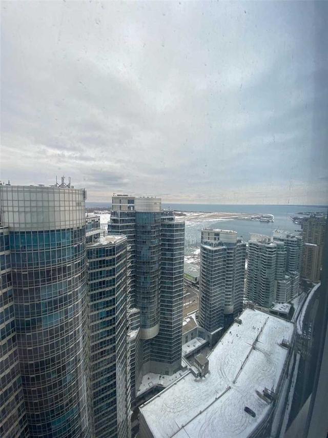 3907 - 10 York St, Condo with 1 bedrooms, 1 bathrooms and 0 parking in Toronto ON | Image 12